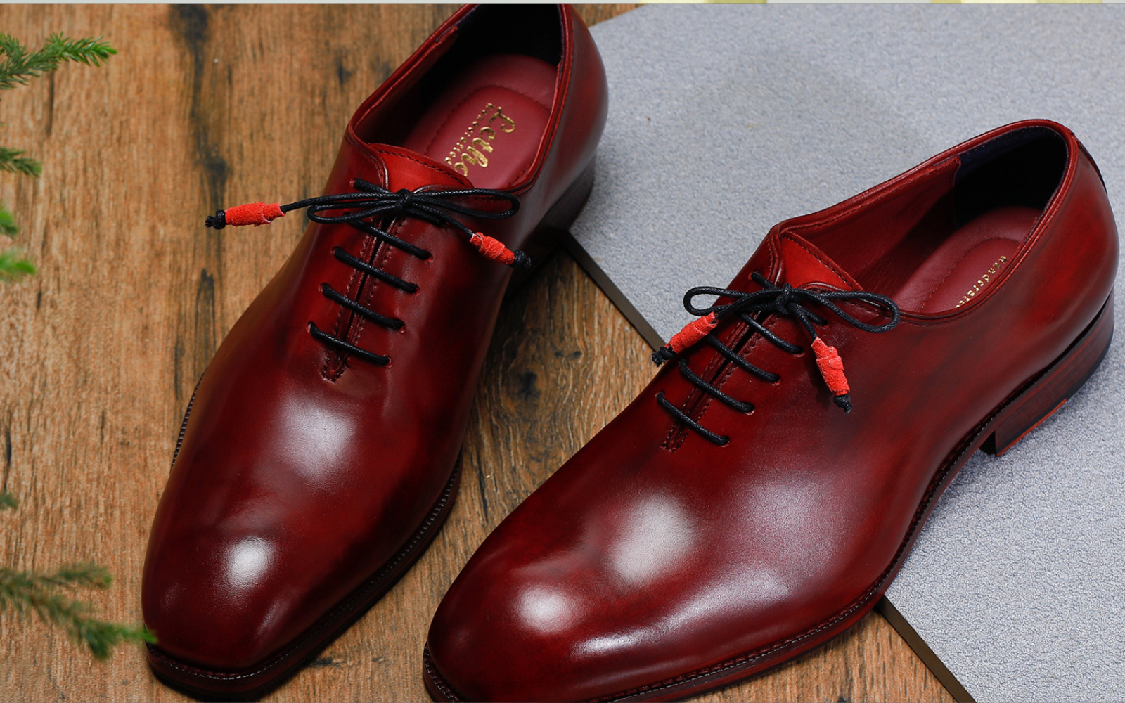 Top 5 Reasons to Buy Wholecut Oxford Leather Shoes
