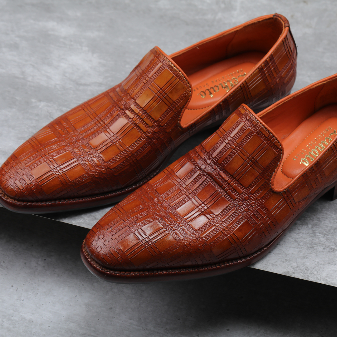 Venetian Loafer – The shoe to spice up your summers!