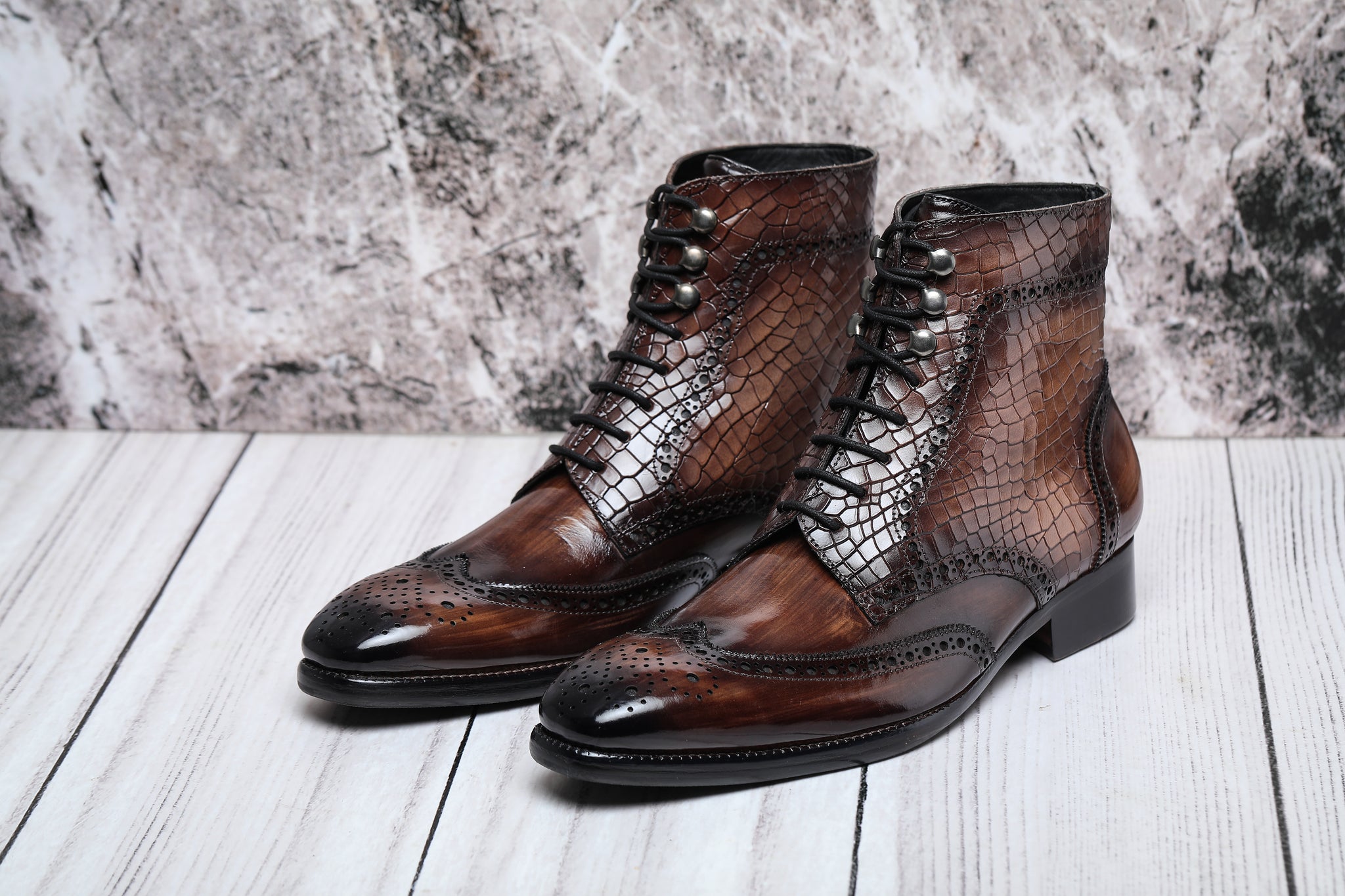 Men's Wingtip Leather Lace-Up Boots
