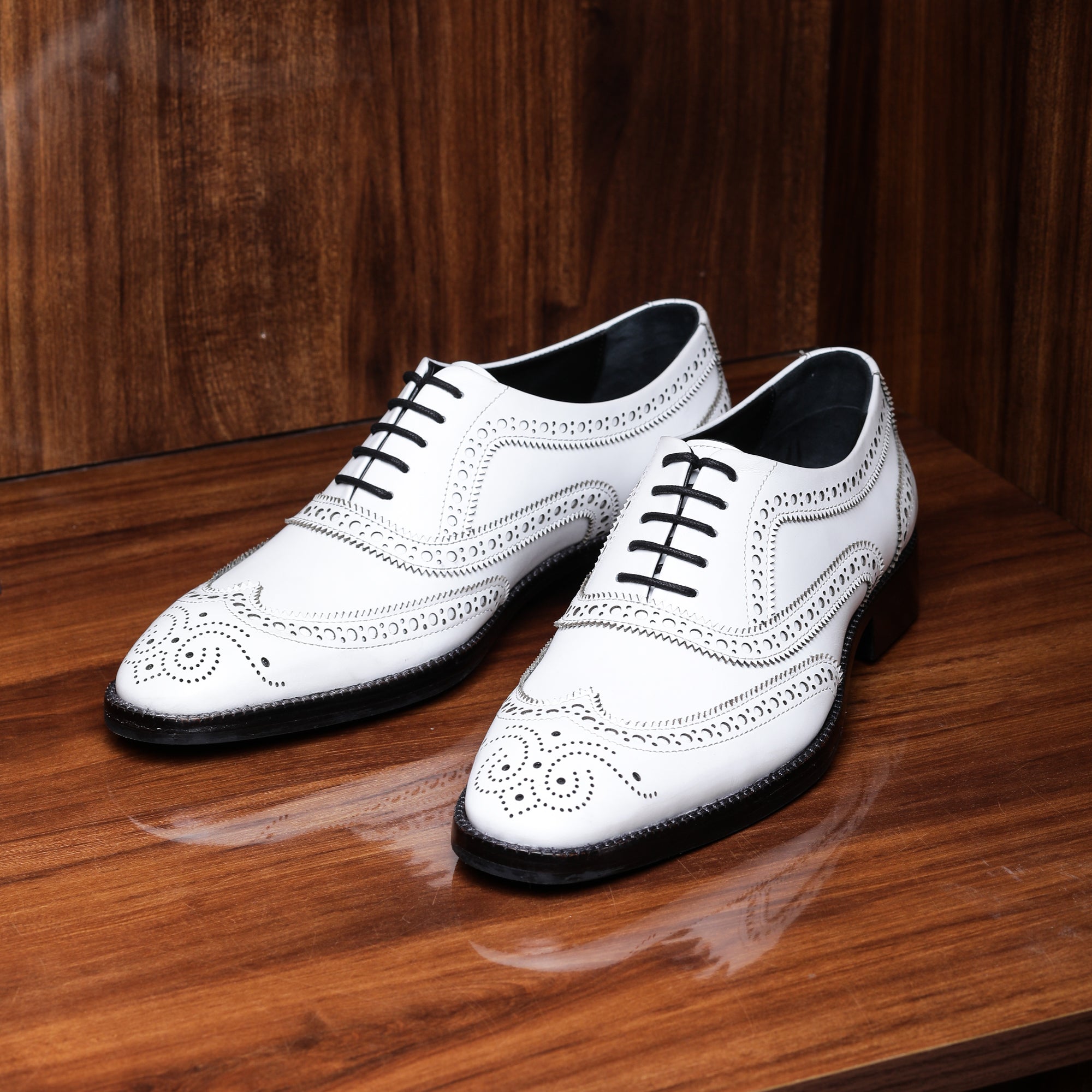 Wingtip Brogue Oxford- White, Wingtip Shoes