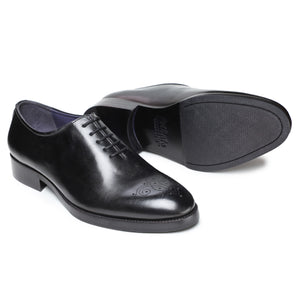 Medallion Toe Oxford - Black