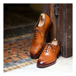 Medallion Toe Oxford - Tan