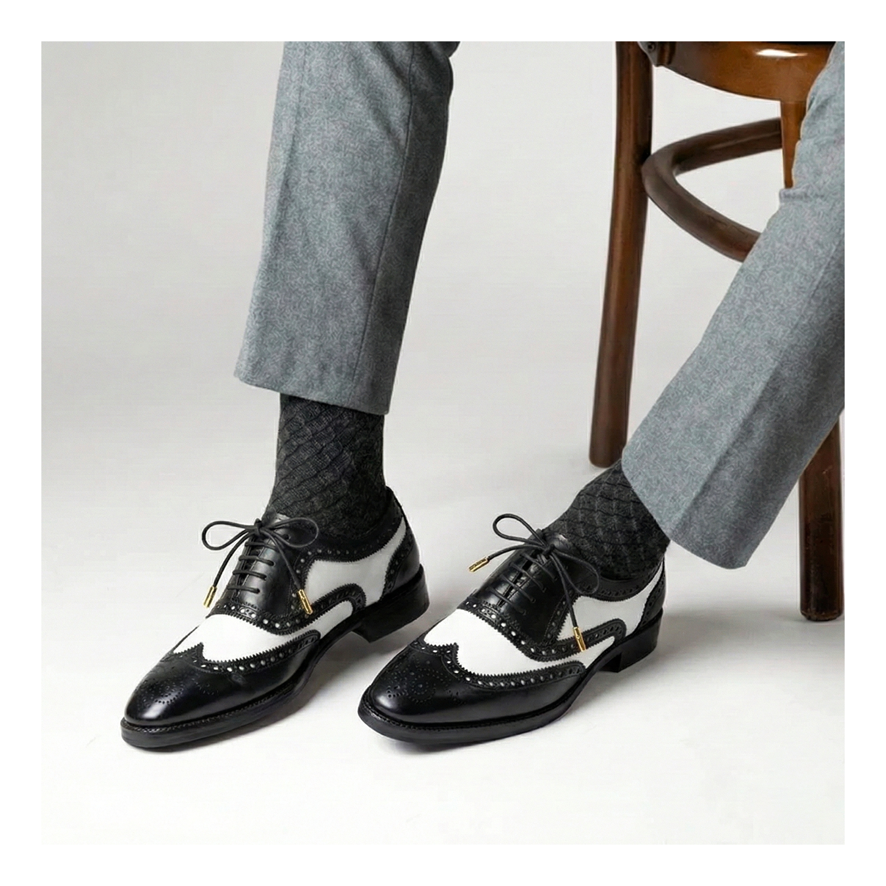 Spectator Wingtip Oxford Shoe - Black/White | Lethato